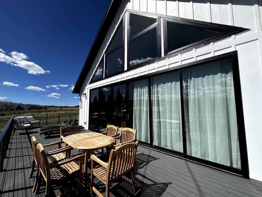 Red Rock Retreat Stunning Floor To Ceiling Views Villa Hatch Luaran gambar